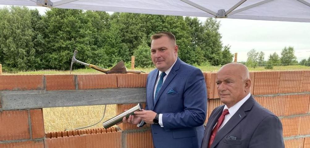 Podpisanie Aktu Erekcyjnego i wmurowanie kamienia węgielnego pod budowę dwóch placówek opiekuńczo-wychowawczych w Nasiegniewie